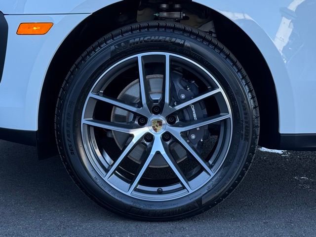 New 2026 Porsche Macan image 12