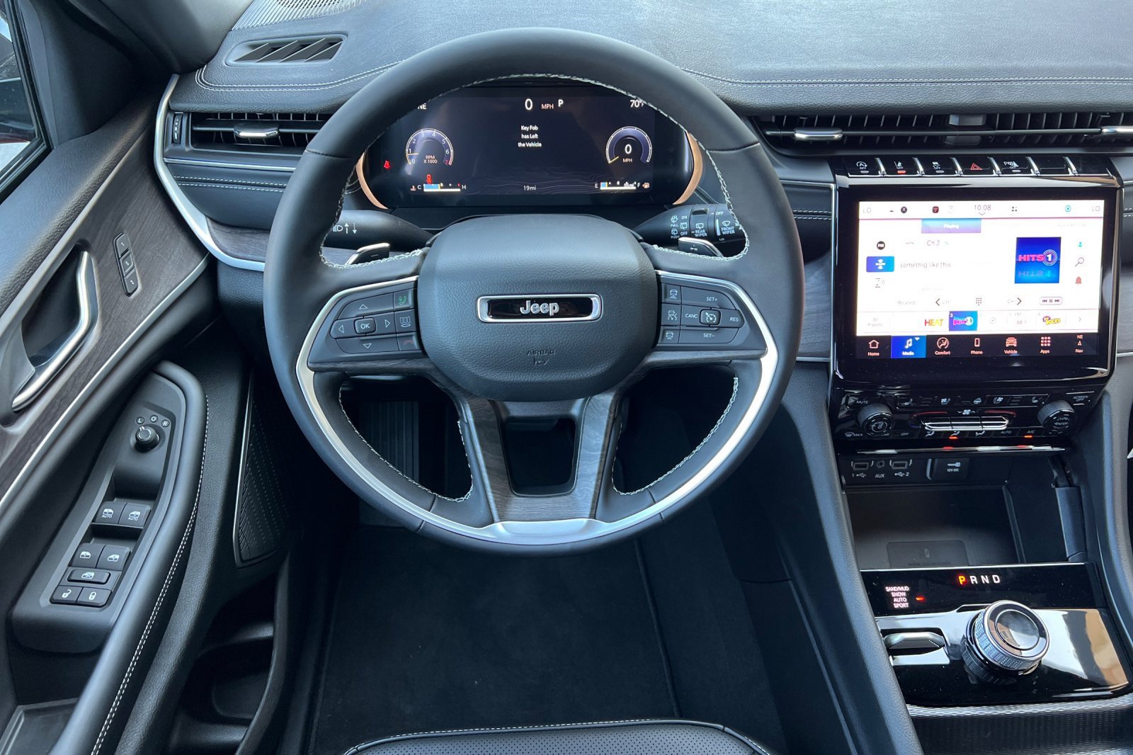 New 2025 Jeep Grand Cherokee Limited w/ Luxury Tech Group II image 14