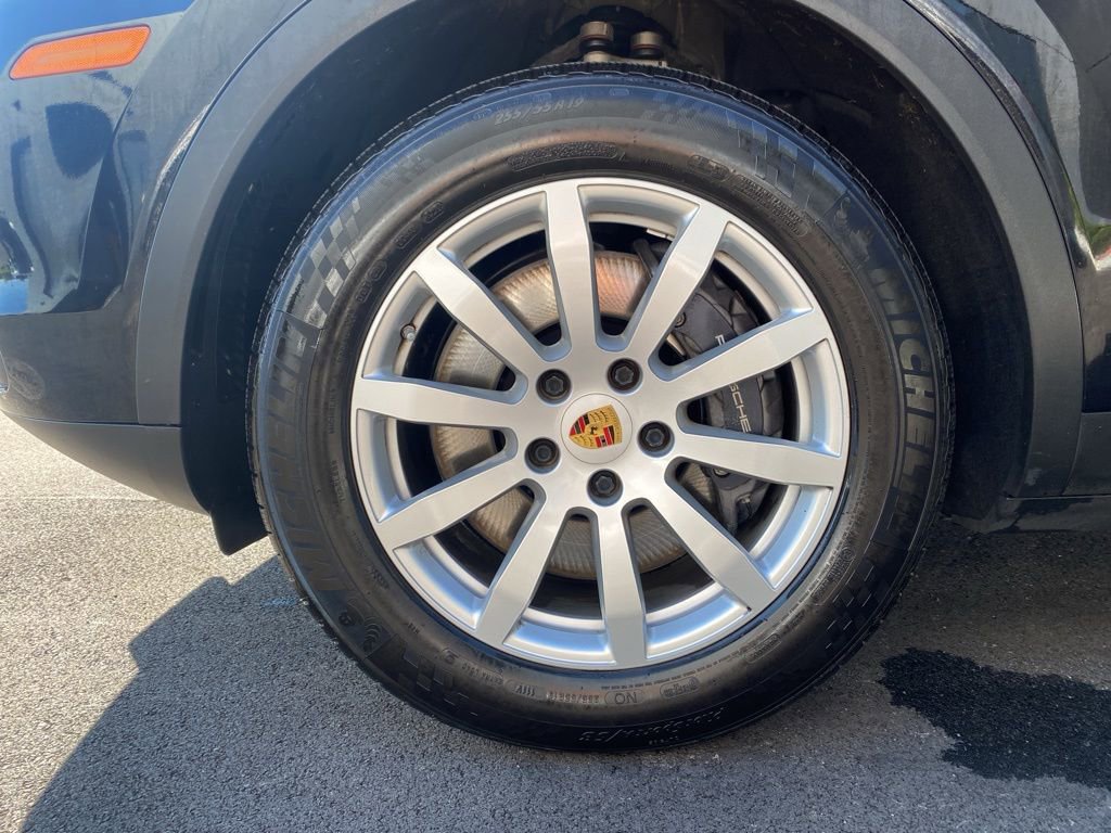 Used 2021 Porsche Cayenne image 31