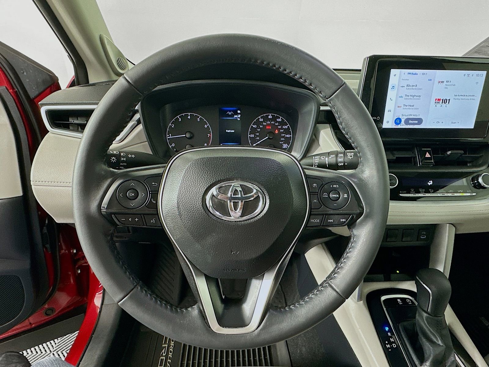 Certified 2024 Toyota Corolla Cross LE w/ Moonroof Package AWD/4WD image 11