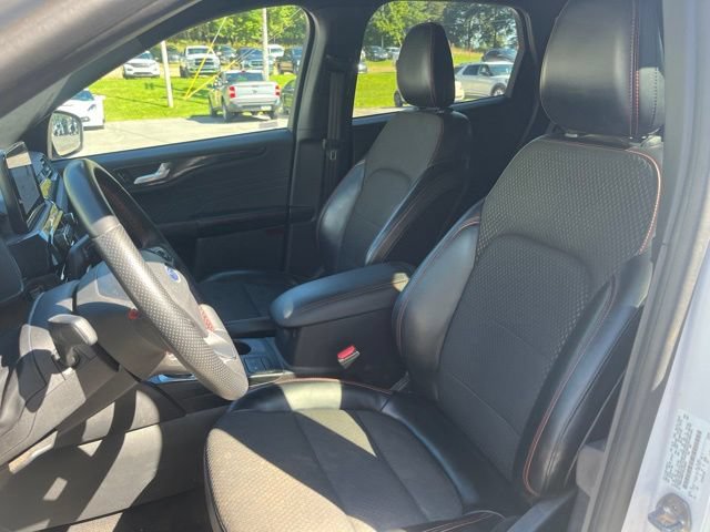 Used 2023 Ford Escape ST-Line AWD/4WD image 12
