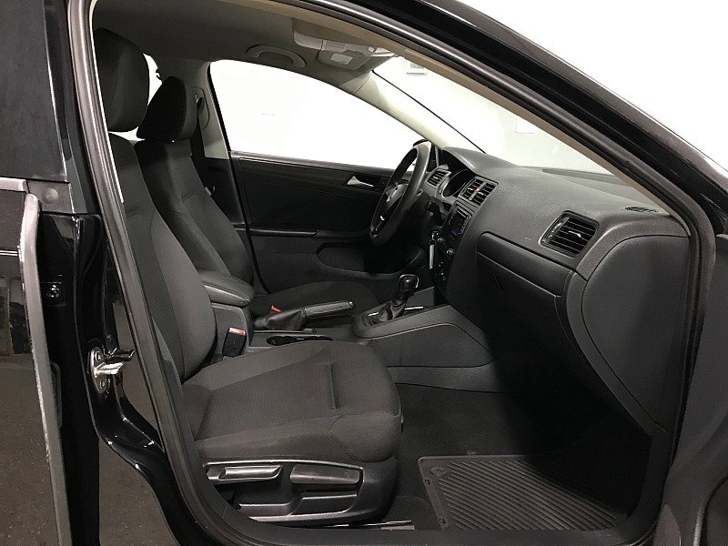 Used 2016 Volkswagen Jetta S image 13