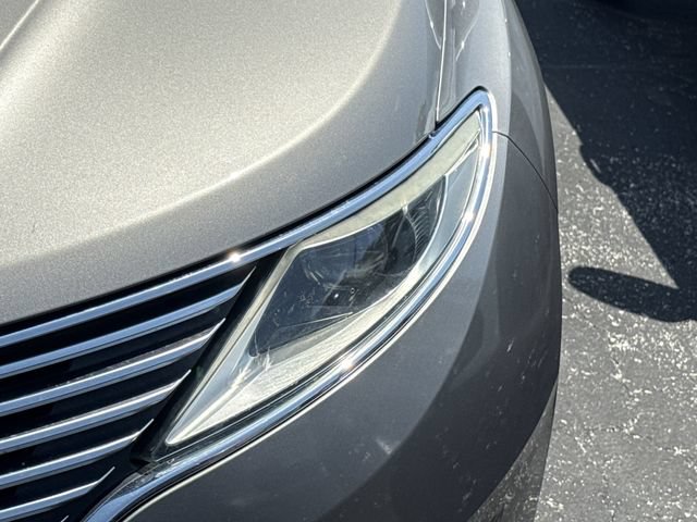 Used 2015 Lincoln MKZ w/ Equipment Group 101A Select FWD image 4