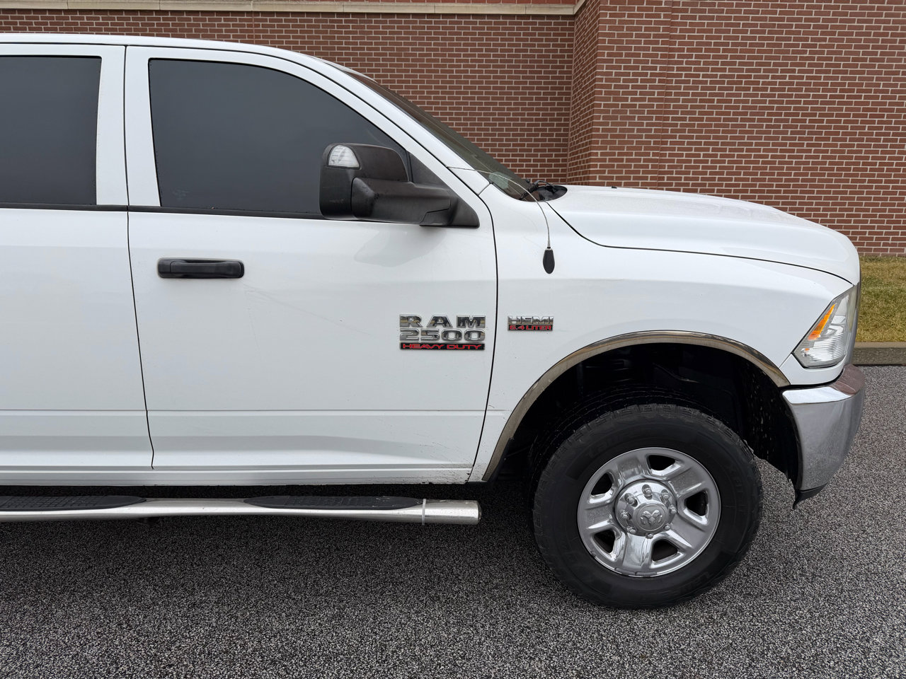 Used 2014 RAM 2500 Tradesman w/ Chrome Appearance Group image 11