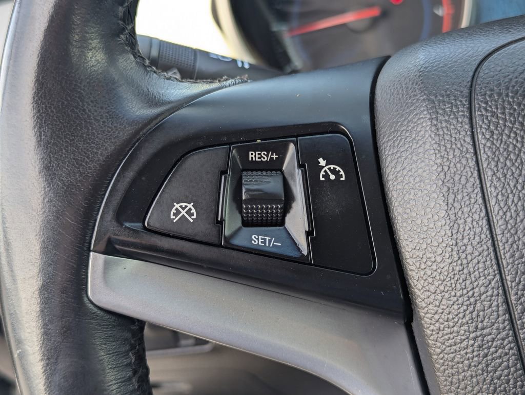 Used 2014 Chevrolet Cruze LT FWD image 21
