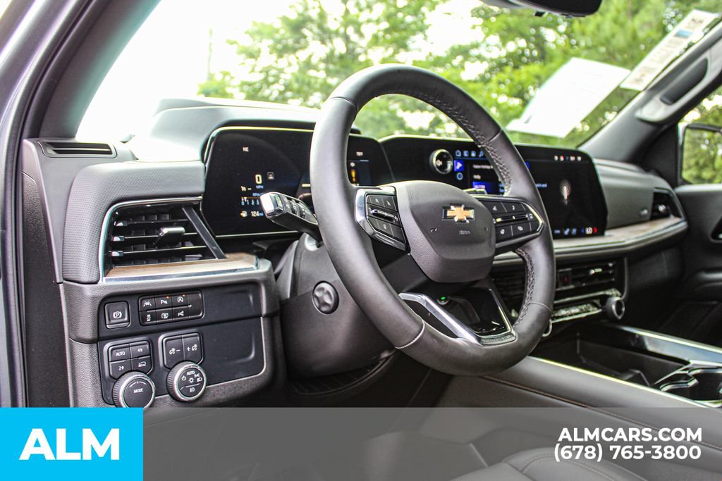 Used 2025 Chevrolet Tahoe High Country AWD/4WD image 24