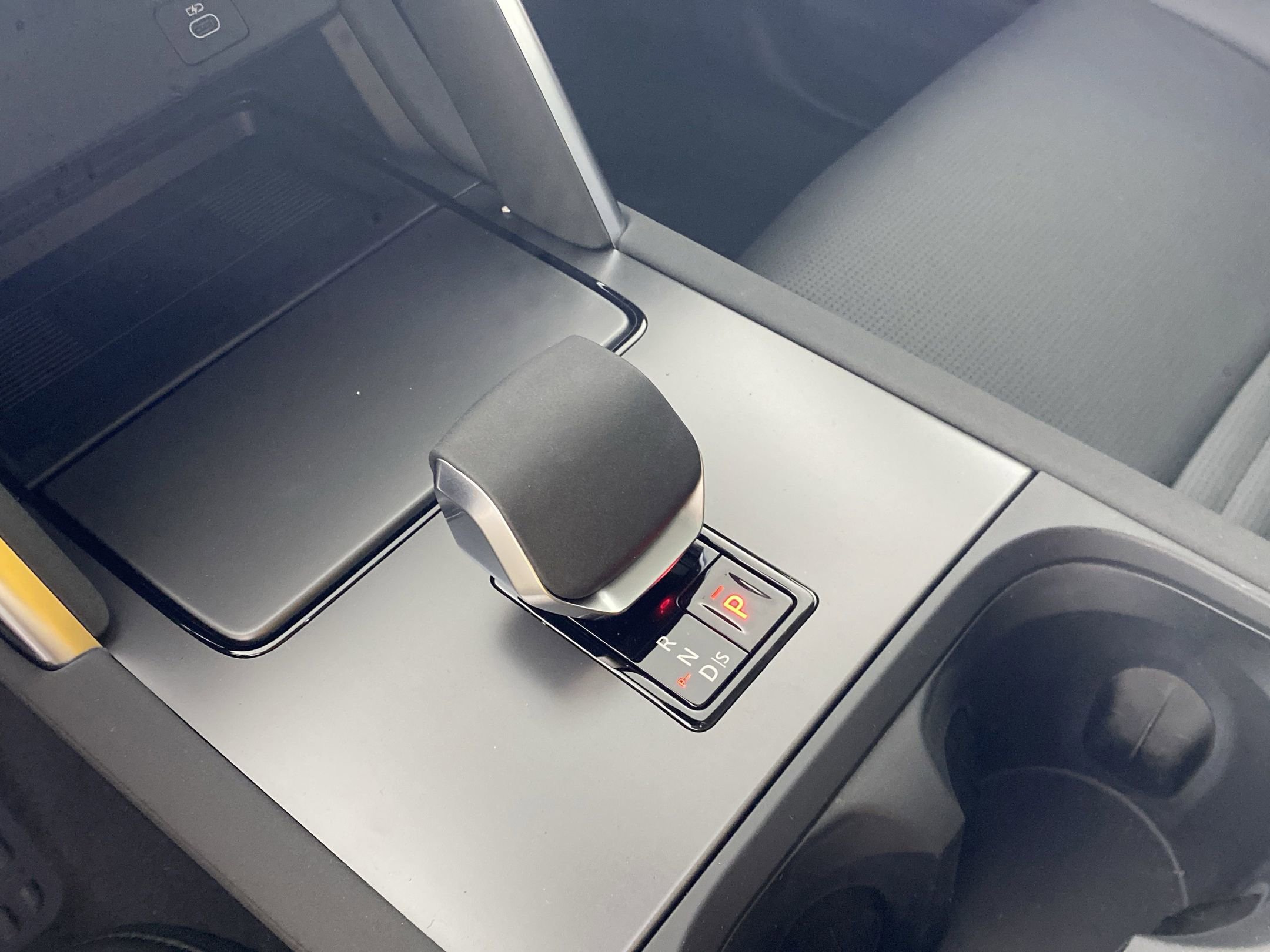 Certified 2025 Land Rover Discovery Sport S image 19