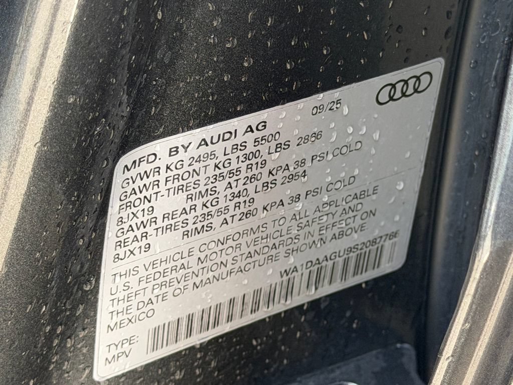 Used 2025 Audi Q5 Premium w/ Convenience Package AWD/4WD image 29
