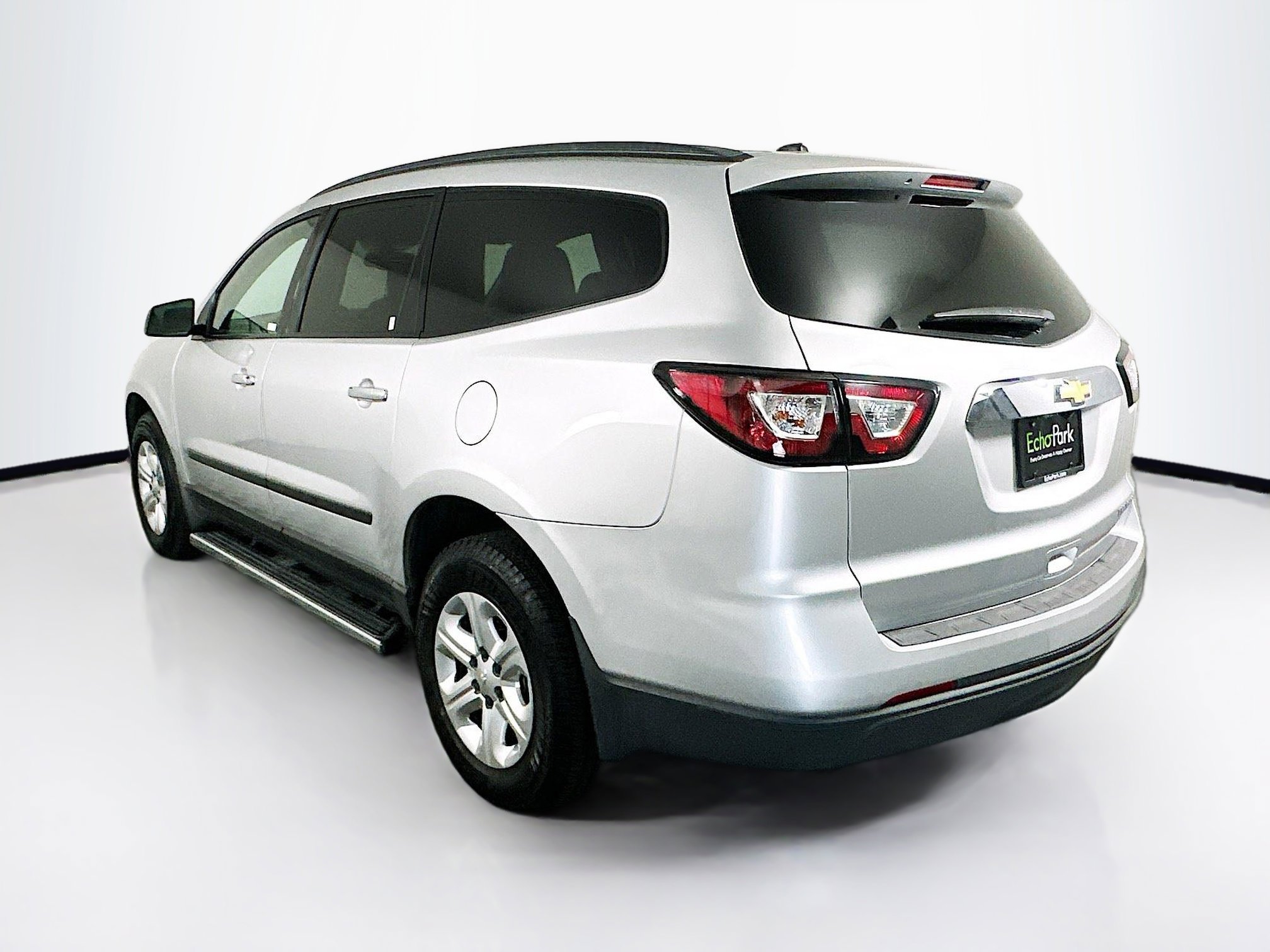 Used 2015 Chevrolet Traverse LS image 5
