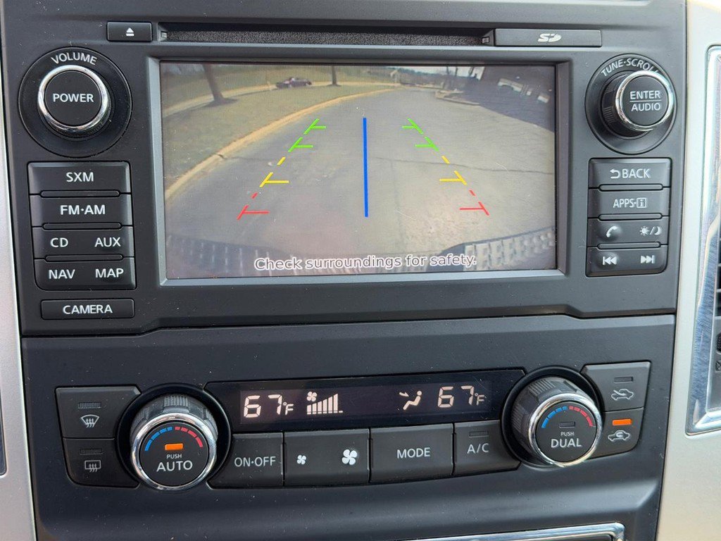 Used 2017 Nissan Titan SL image 22