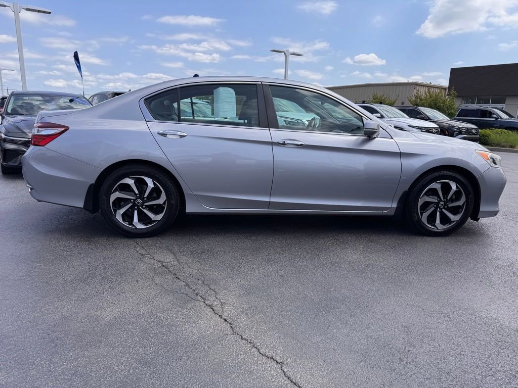 Used 2017 Honda Accord EX-L image 6