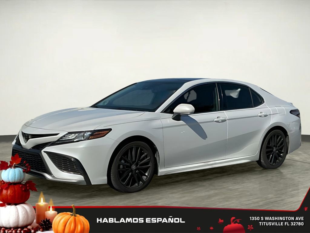 Used 2021 Toyota Camry XSE image 2