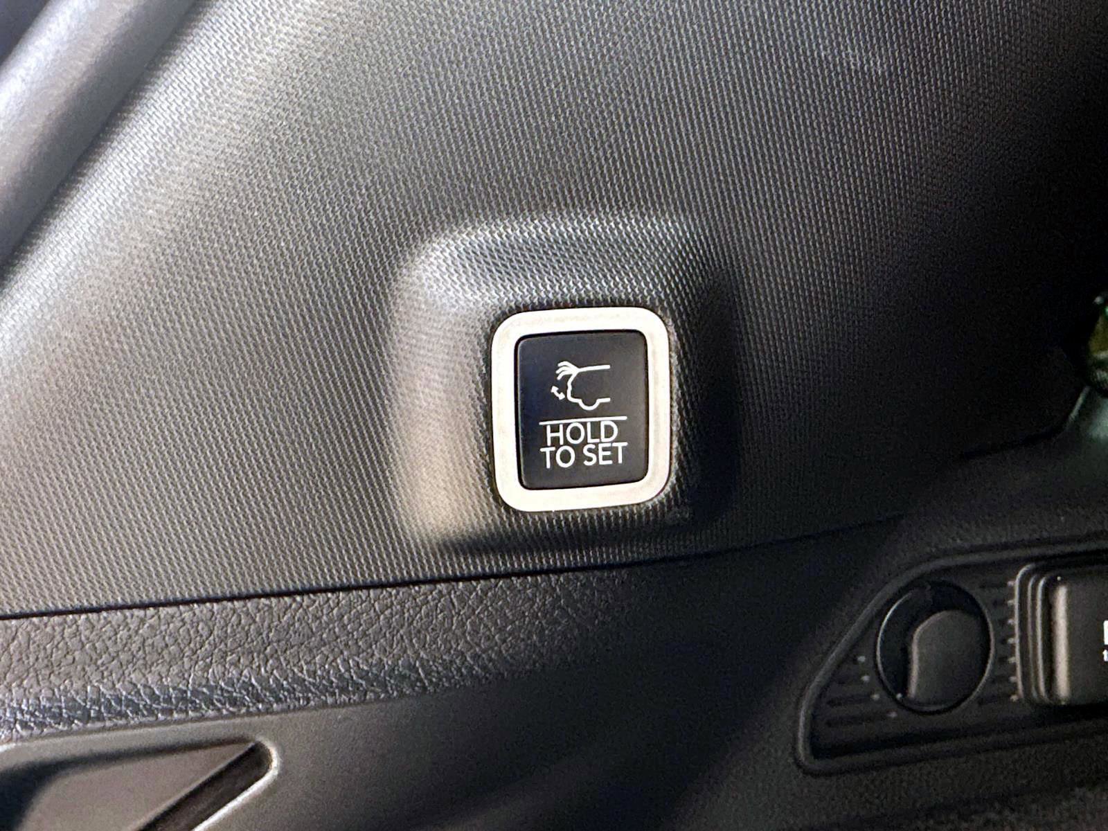 Used 2023 Jeep Grand Cherokee Summit w/ Adv Protech Group IV image 12