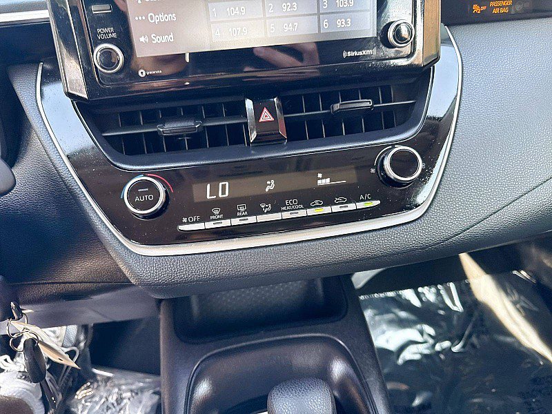Used 2022 Toyota Corolla LE FWD image 15