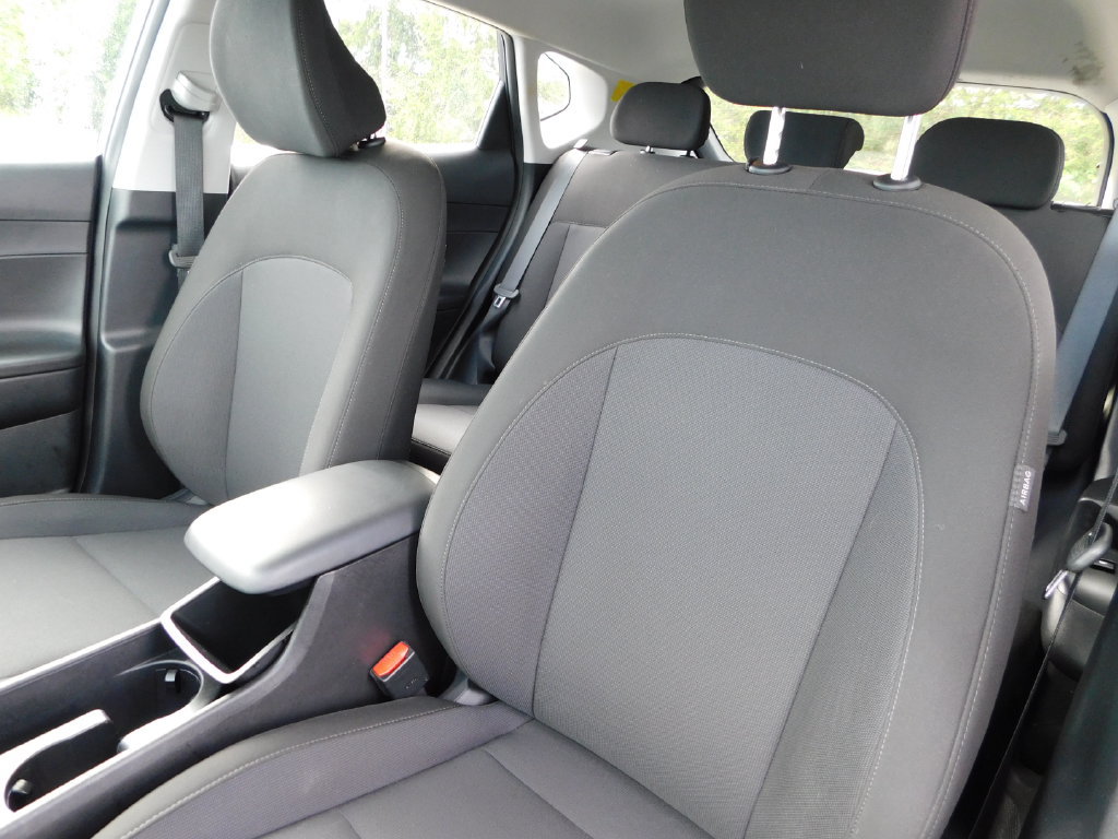 Used 2026 Hyundai Kona SE FWD image 14