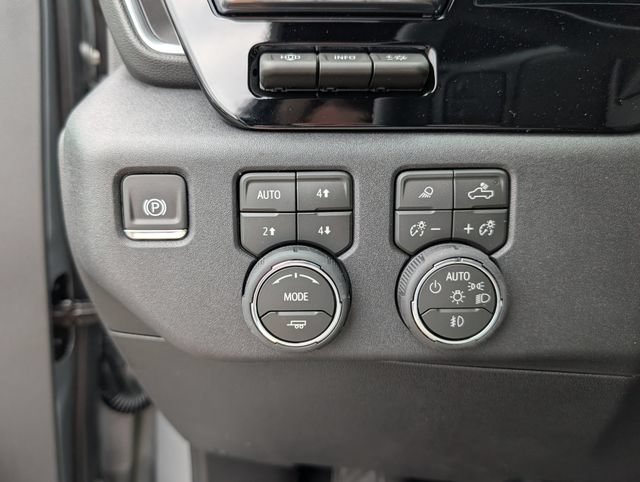 New 2026 Chevrolet Silverado 3500 High Country w/ Technology Package AWD/4WD image 16