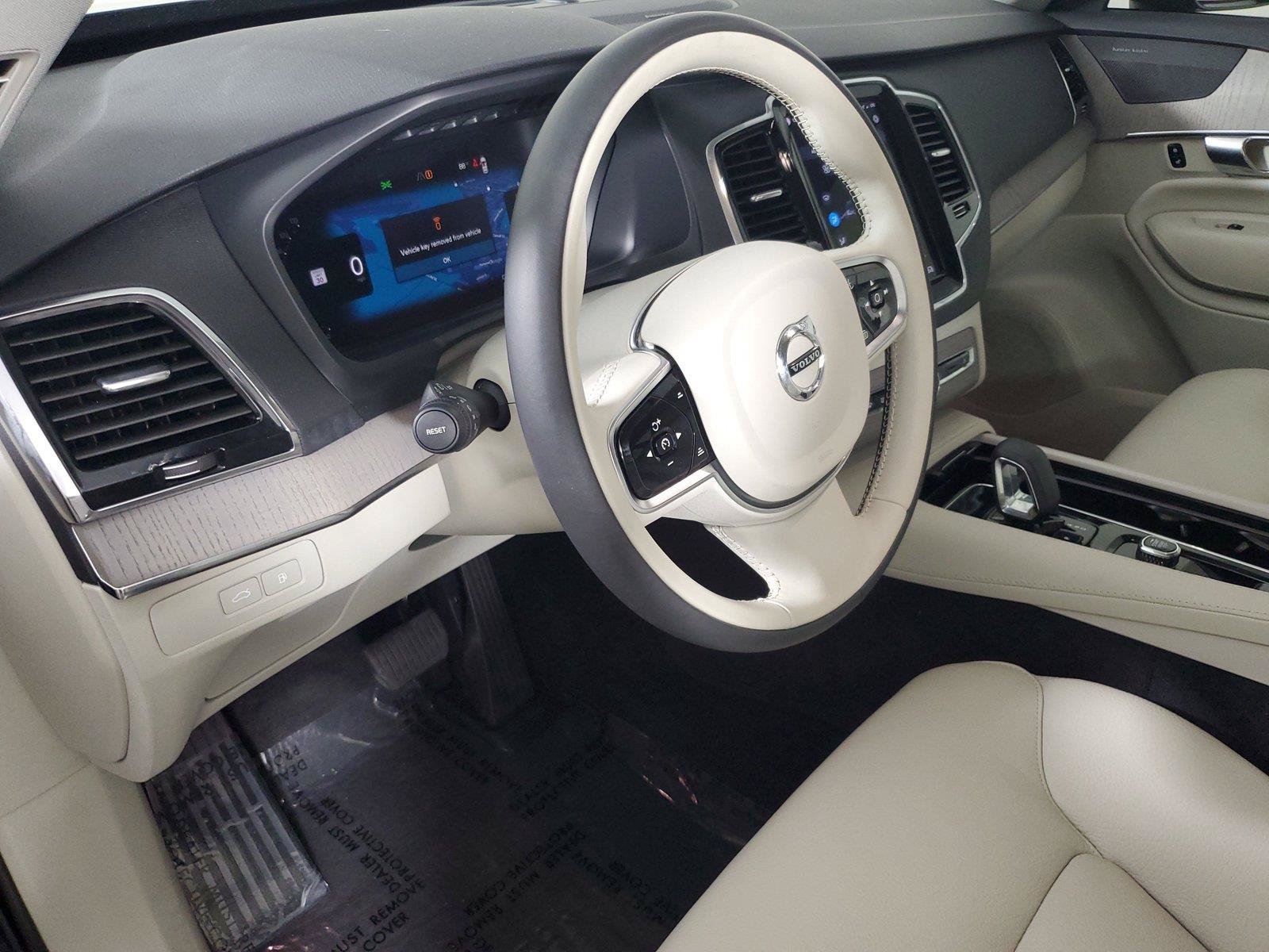 Certified 2024 Volvo XC90 T8 Plus w/ Protection Package AWD/4WD image 24