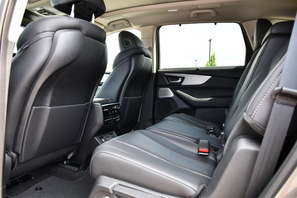 Certified 2026 Acura MDX w/ Technology Package AWD/4WD image 21
