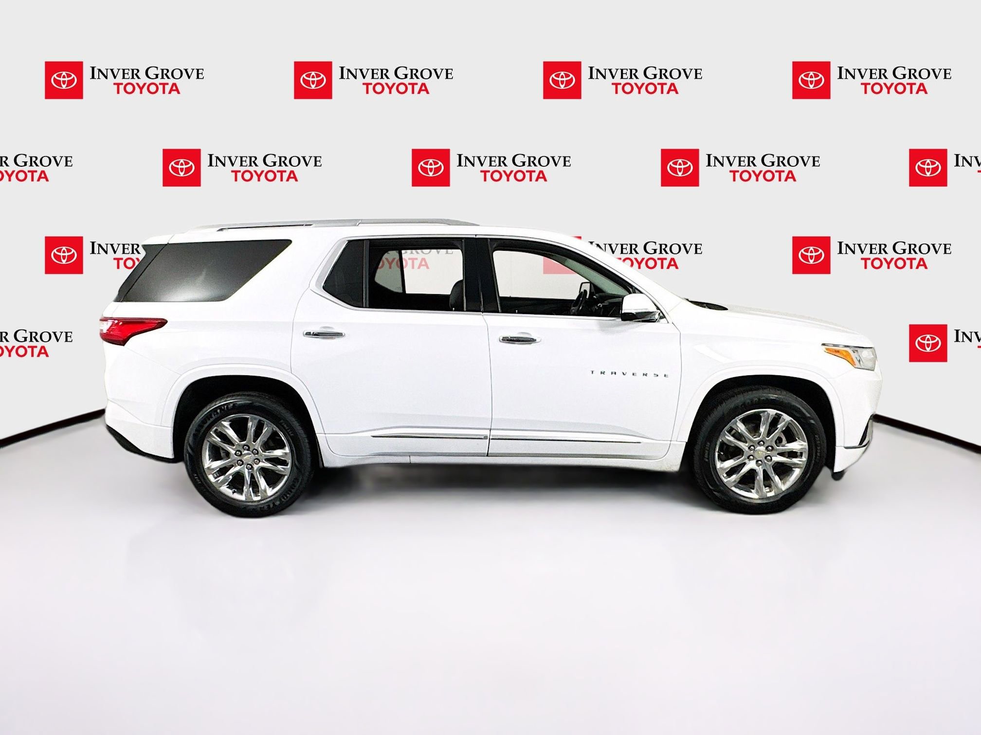 Used 2020 Chevrolet Traverse High Country w/ LPO, Floor Liner Package image 4