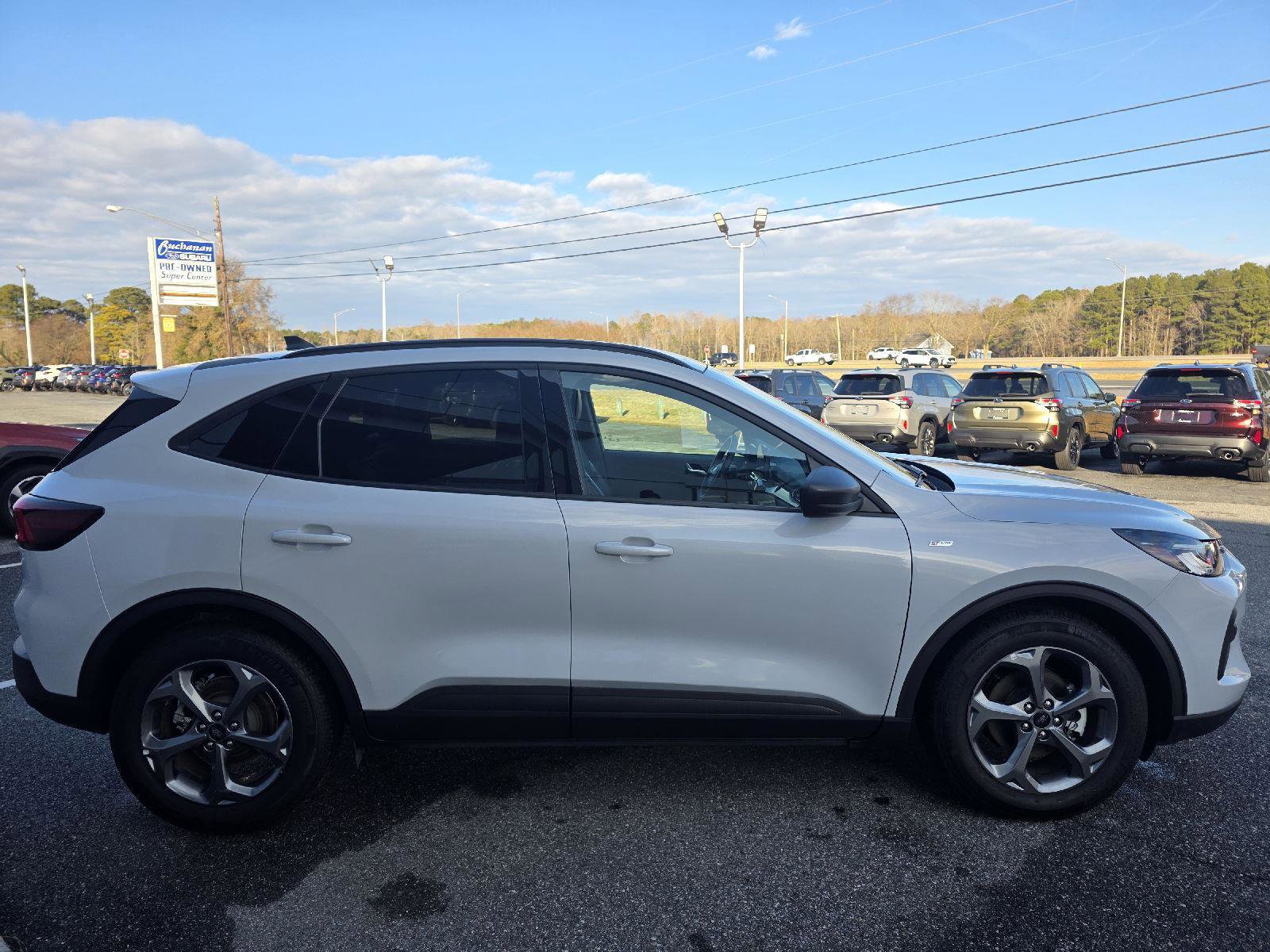 Used 2025 Ford Escape ST-Line image 4