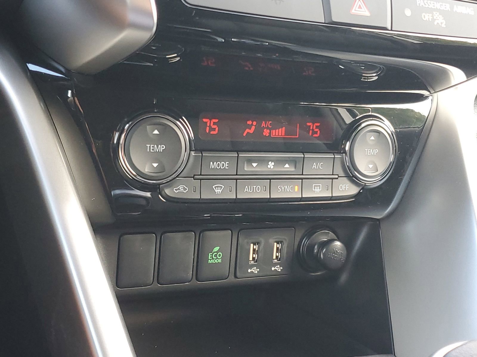 New 2025 Mitsubishi Eclipse Cross SE image 18