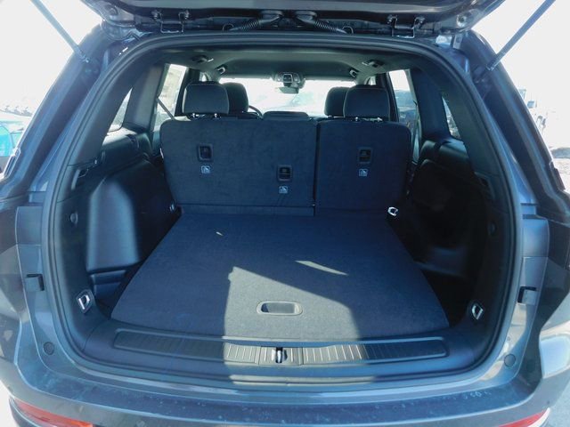 New 2026 Jeep Grand Cherokee Laredo w/ Trailer Tow Package RWD image 29
