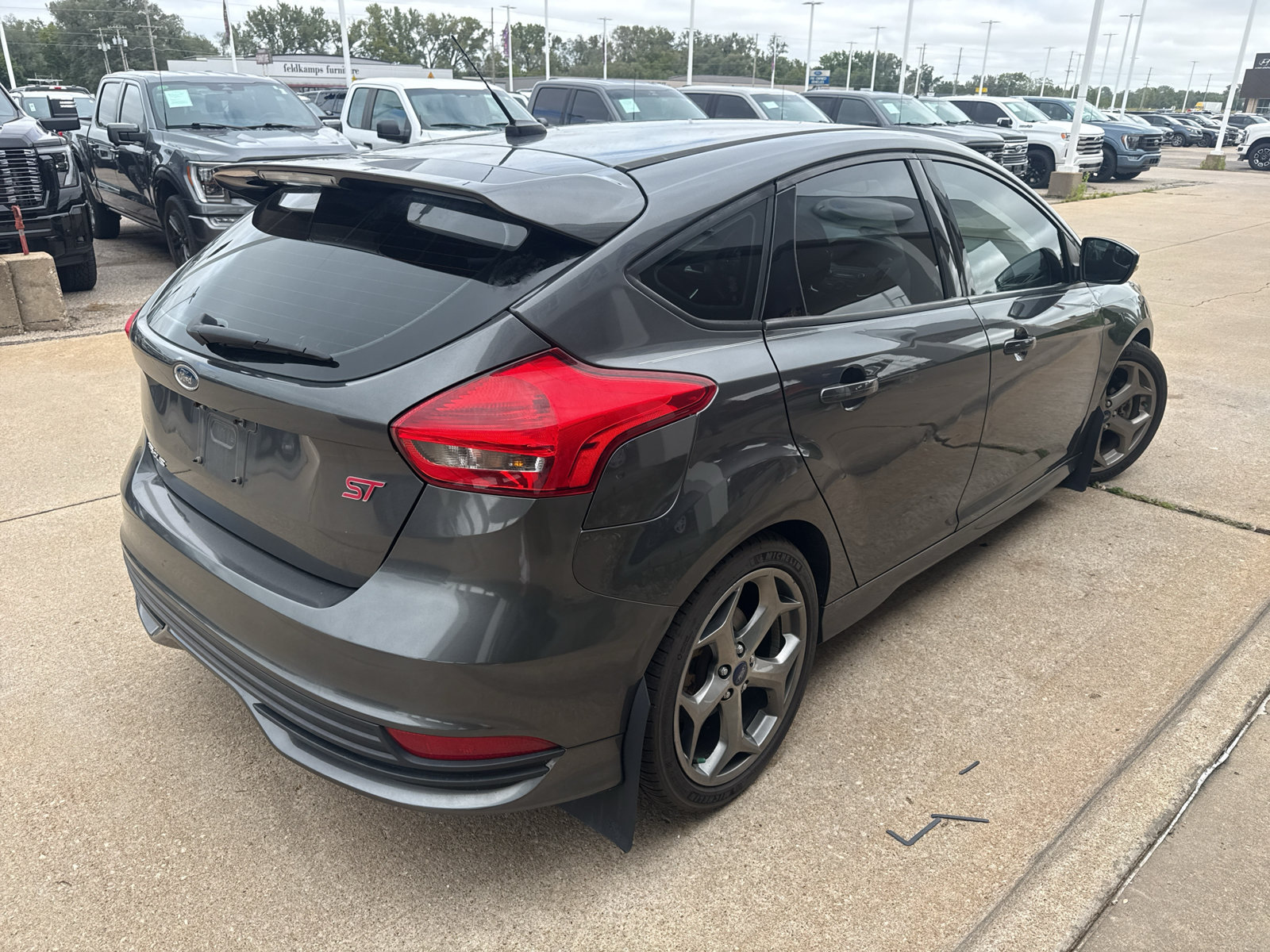 Used 2017 Ford Focus ST FWD image 6