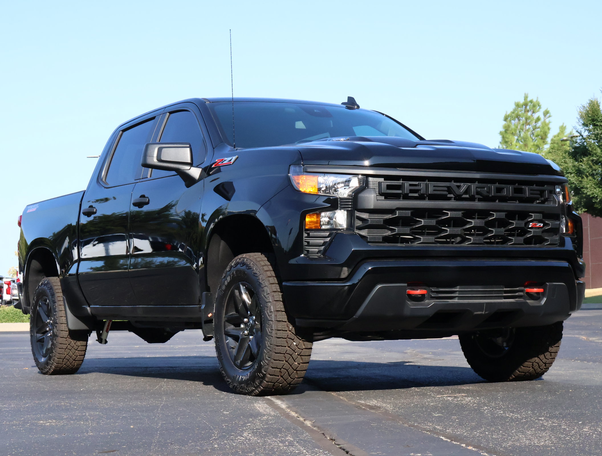 New 2026 Chevrolet Silverado 1500 Custom Trail Boss AWD/4WD image 1