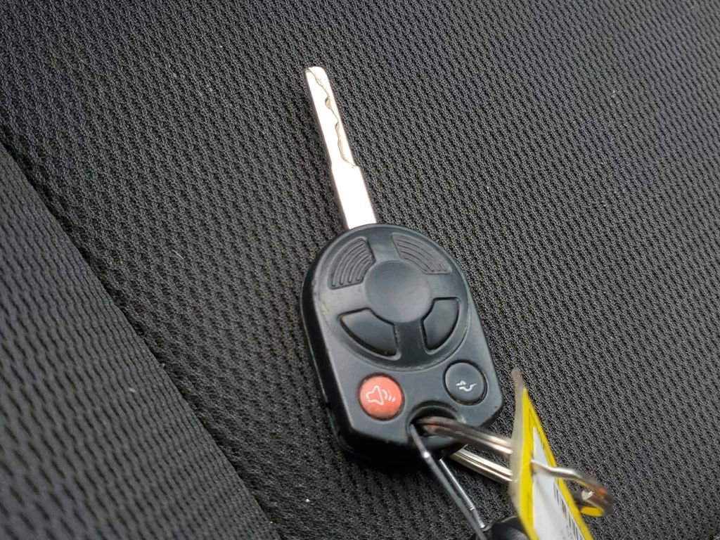 Used 2013 Ford Focus SE image 28