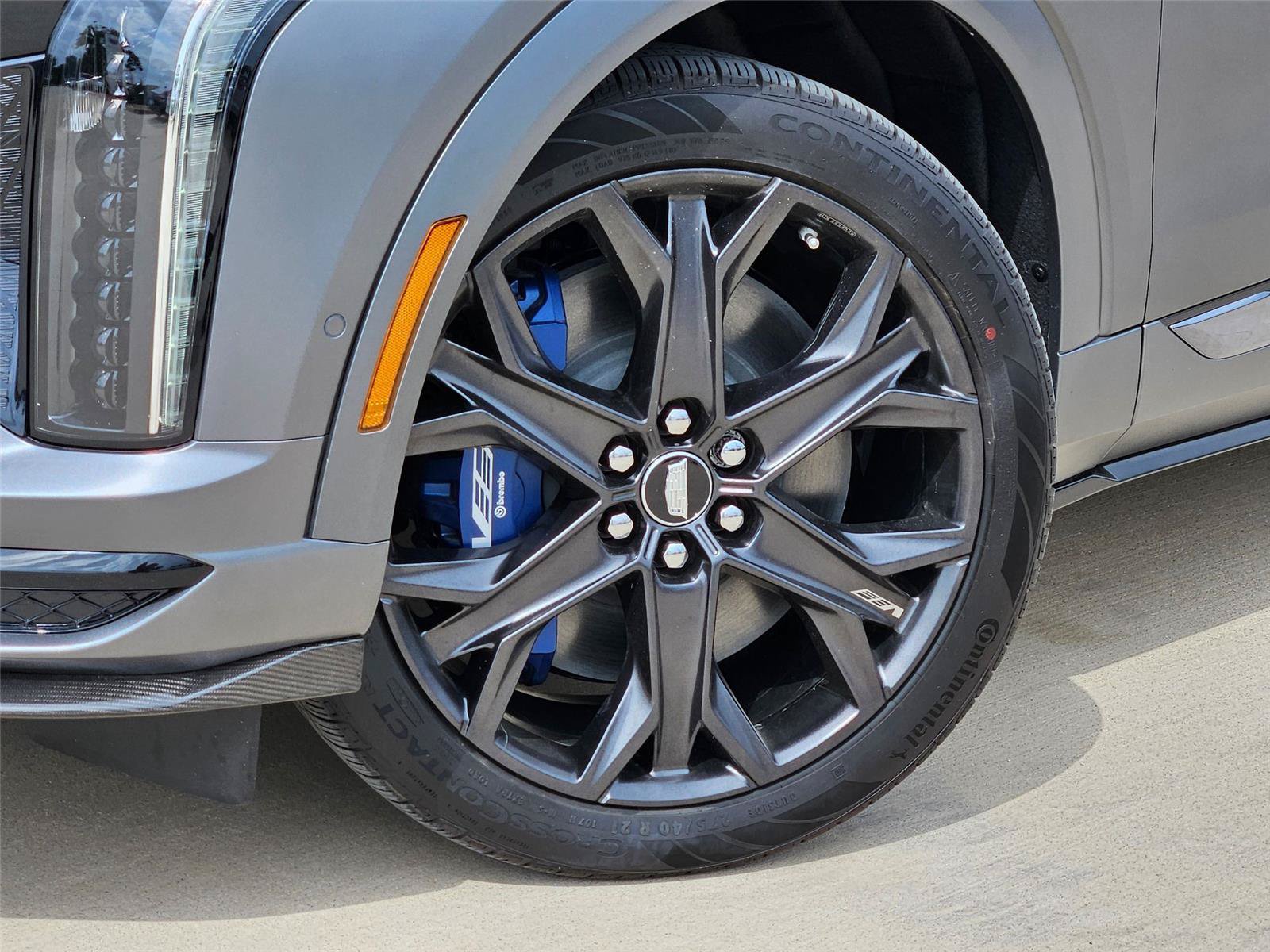 New 2026 Cadillac Optiq V w/ Magnus Launch Edition AWD/4WD image 7