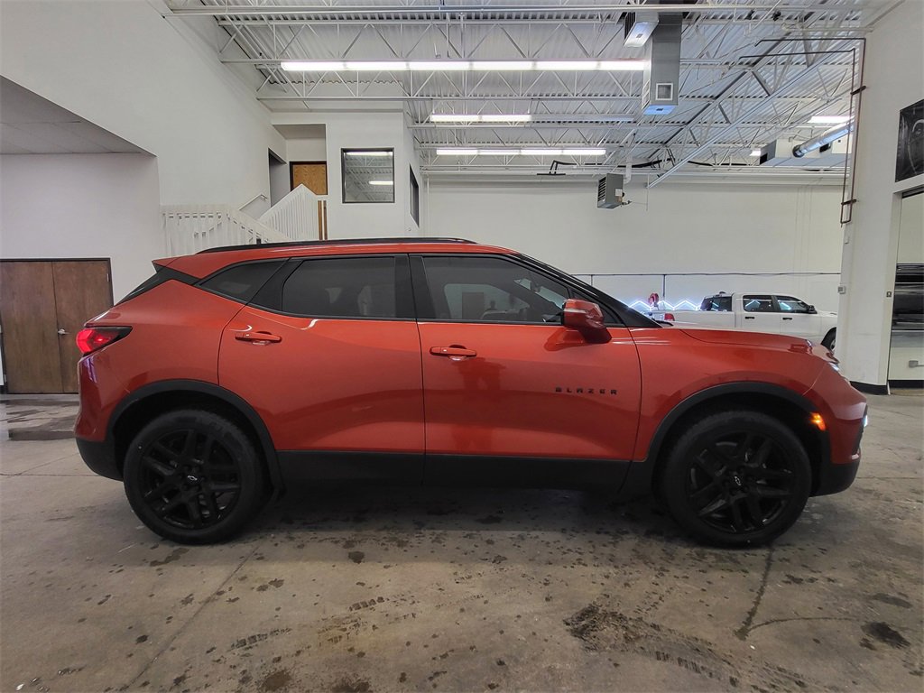 Used 2022 Chevrolet Blazer LT image 3