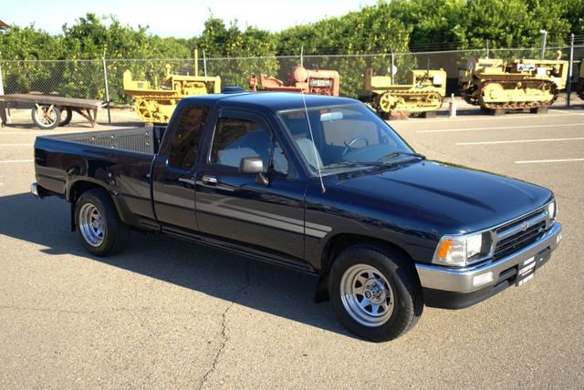 Used 1994 Toyota Pickup DX image 10