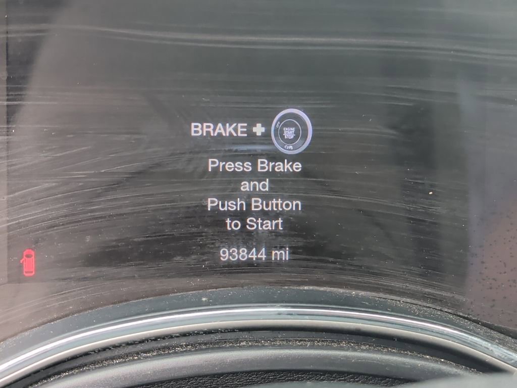 Used 2018 Jeep Grand Cherokee Limited image 15