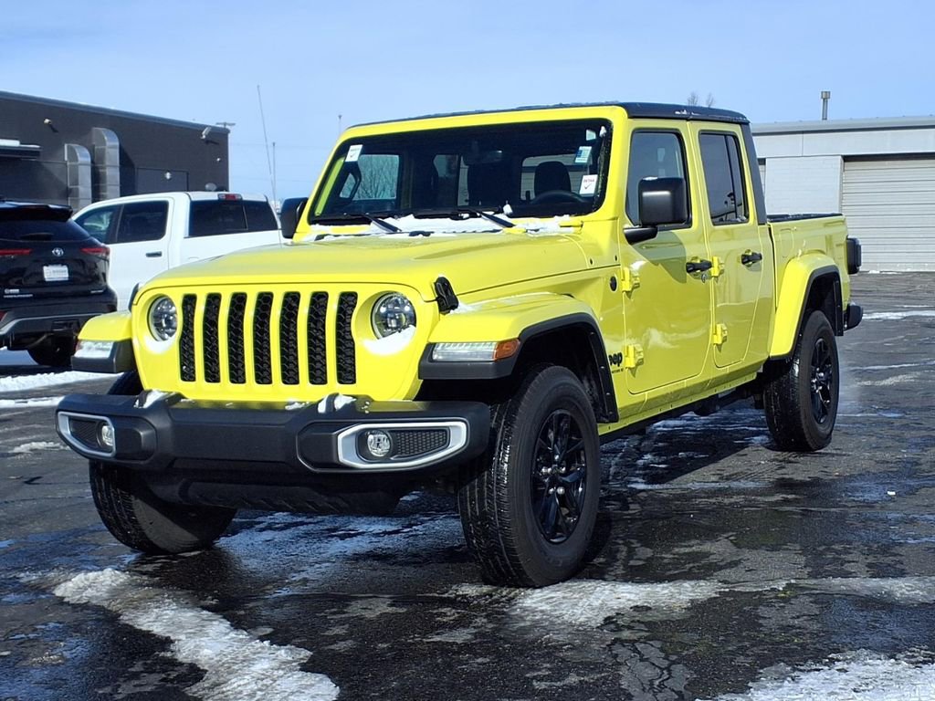 Certified 2023 Jeep Gladiator Sport image 2