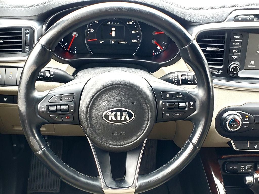 Used 2017 Kia Sorento EX w/ EX V6 Premium Package AWD/4WD image 24