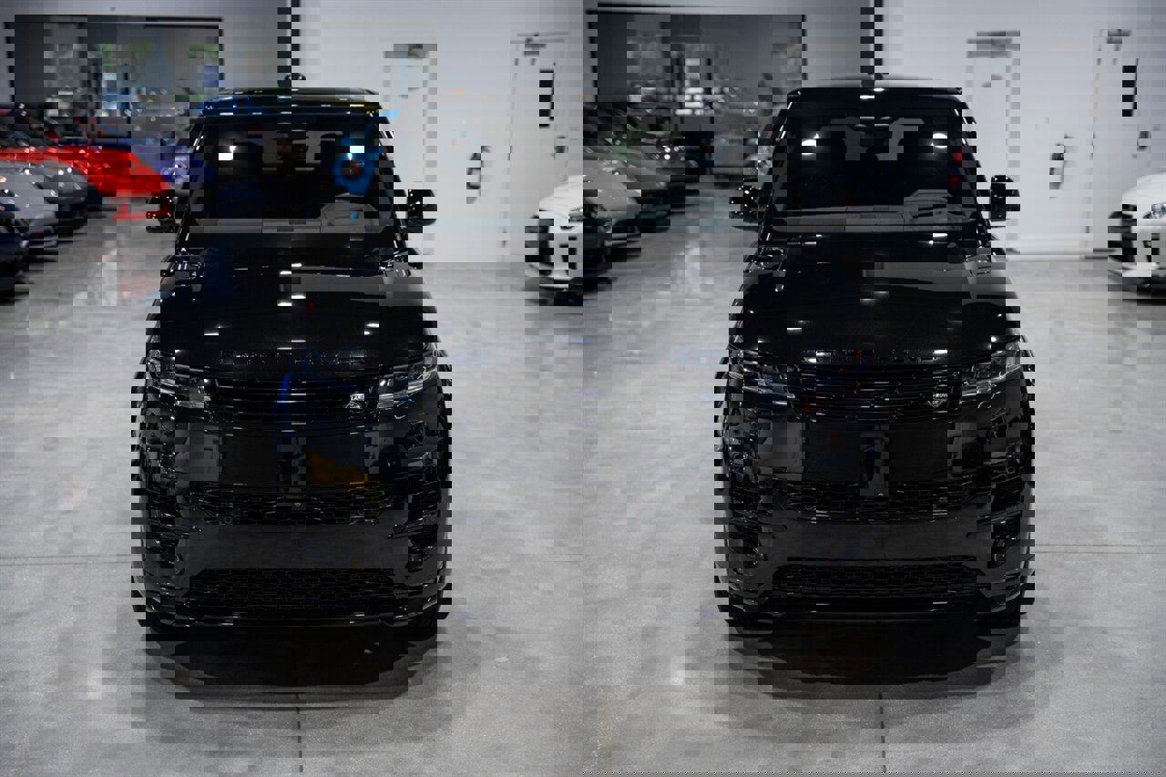 Used 2025 Land Rover Range Rover Sport Dynamic SE image 9