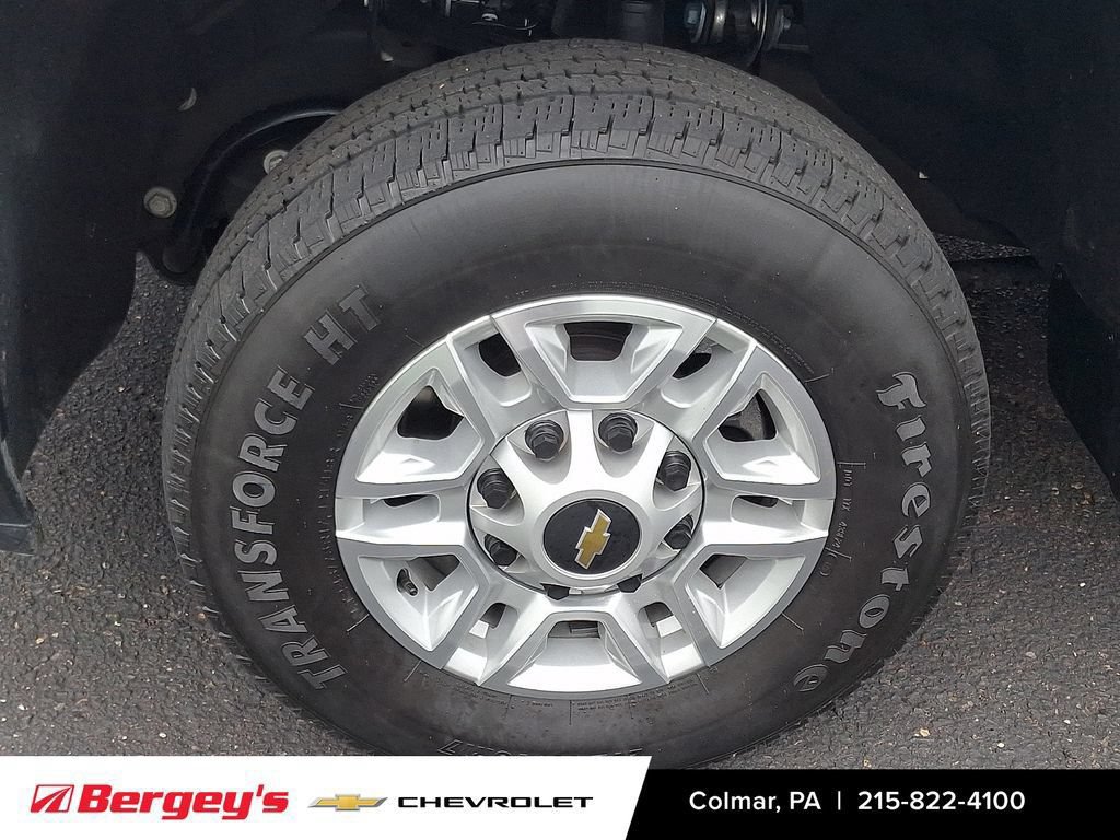 Used 2025 Chevrolet Silverado 2500 LT w/ Convenience Package AWD/4WD image 10