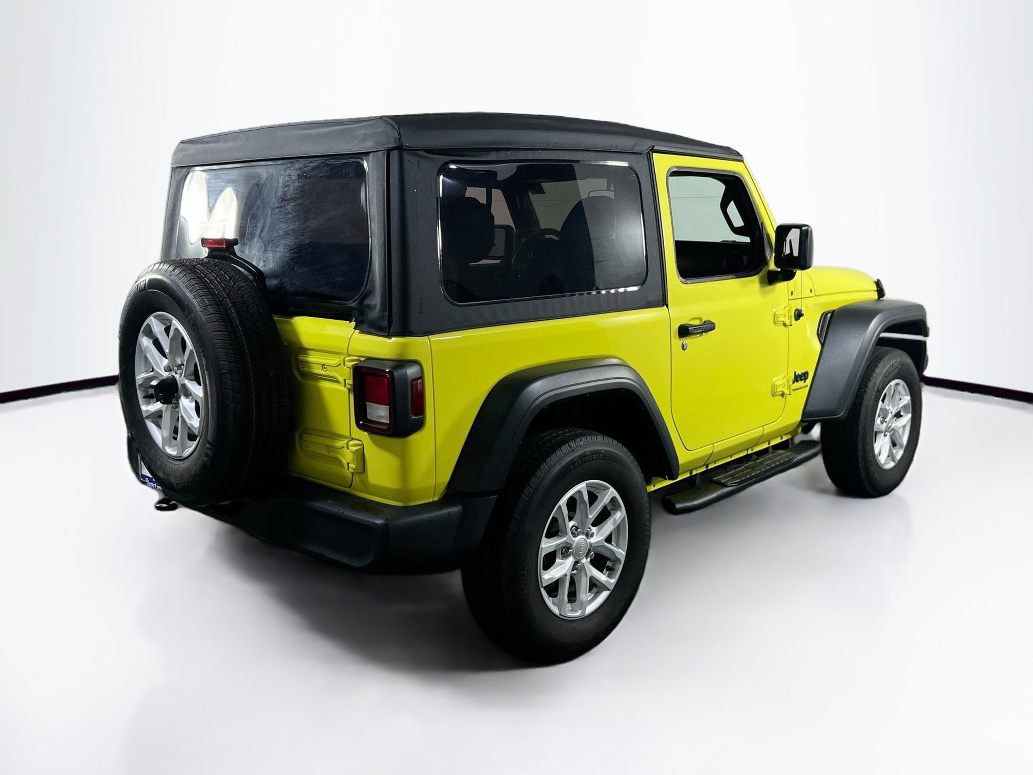 Used 2023 Jeep Wrangler Sport AWD/4WD image 5