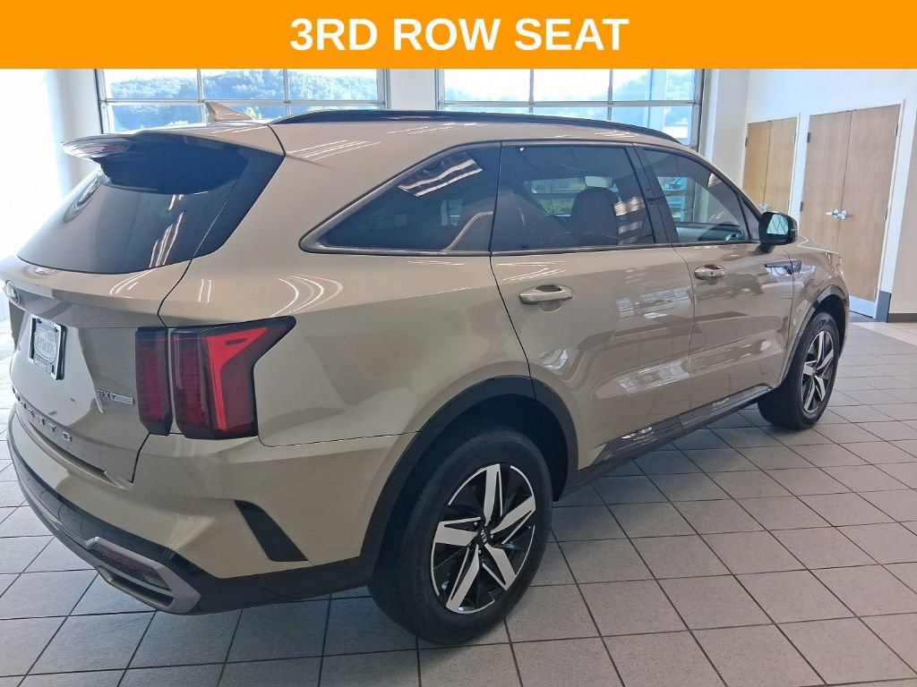 Used 2021 Kia Sorento EX AWD/4WD image 19