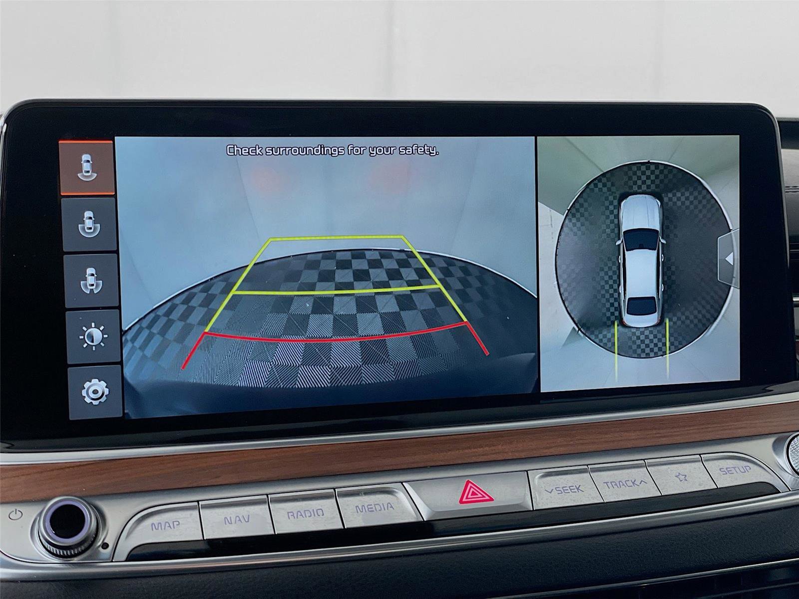 Used 2019 Kia K900 Luxury w/ VIP Package image 17