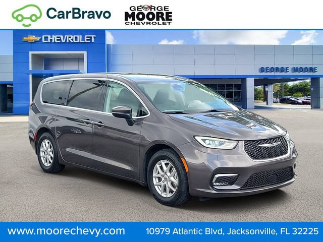 Used 2023 Chrysler Pacifica Touring-L