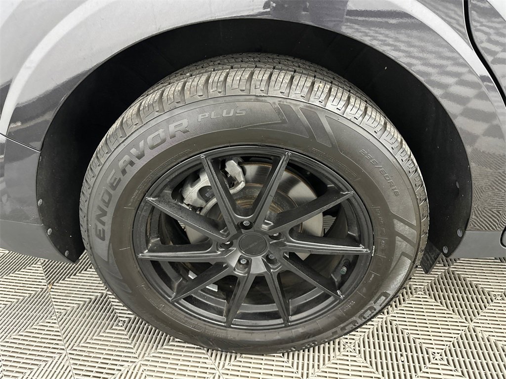 Used 2022 Kia Carnival LX image 19