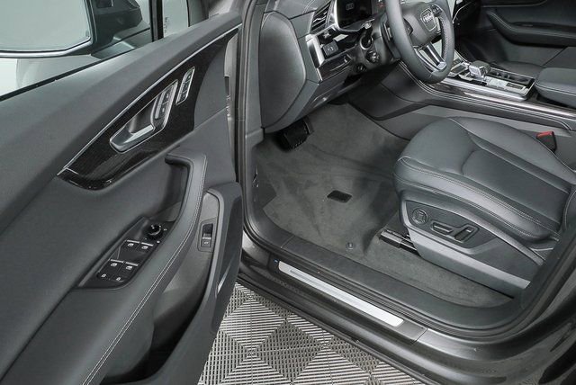 New 2026 Audi Q7 2.0T Premium Plus AWD/4WD image 8