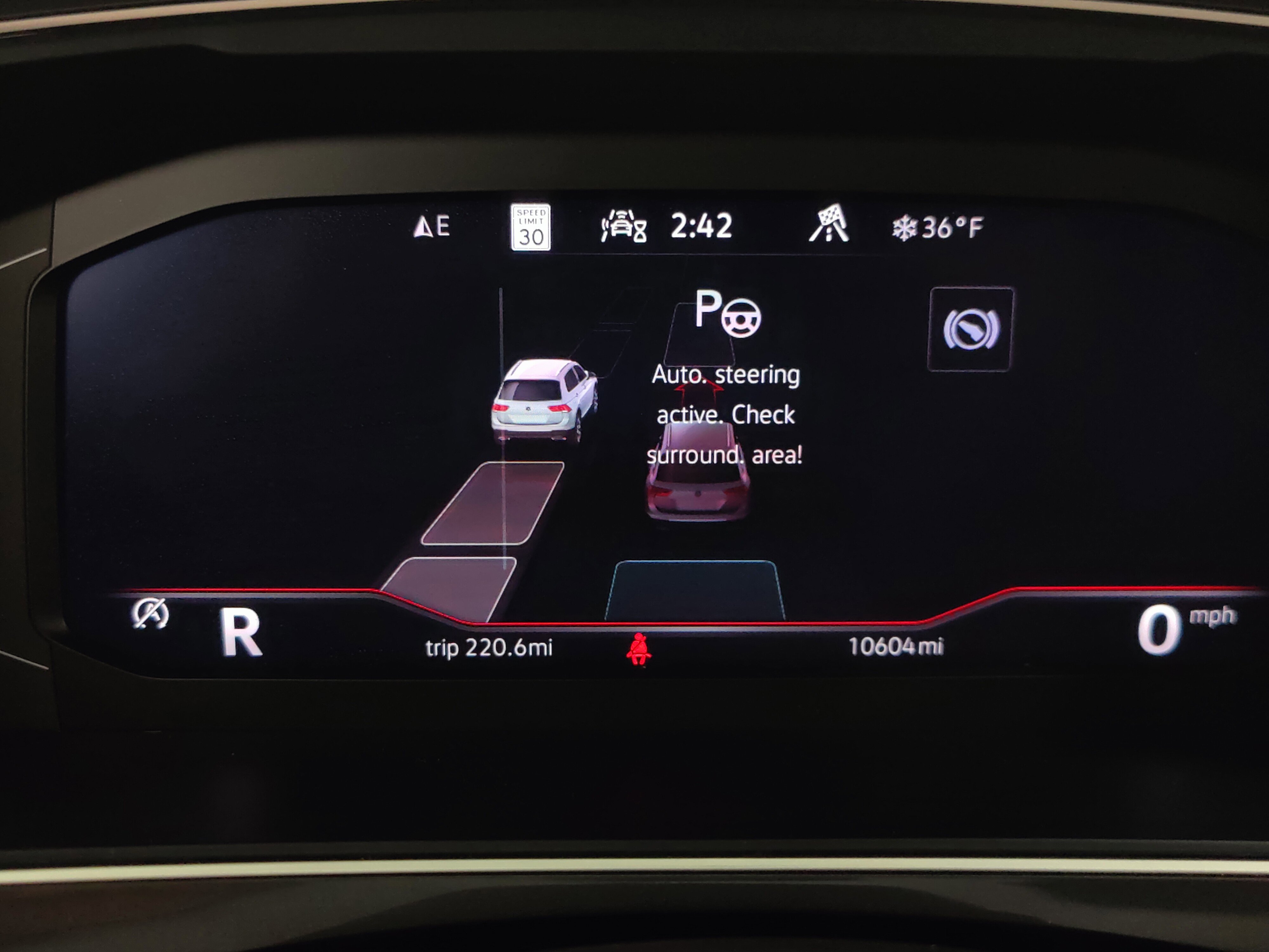 Used 2024 Volkswagen Tiguan SEL R-Line image 15