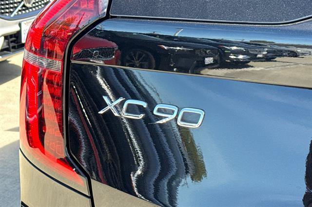 Used 2026 Volvo XC90 B5 Plus w/ Protection Package Premier AWD/4WD image 31