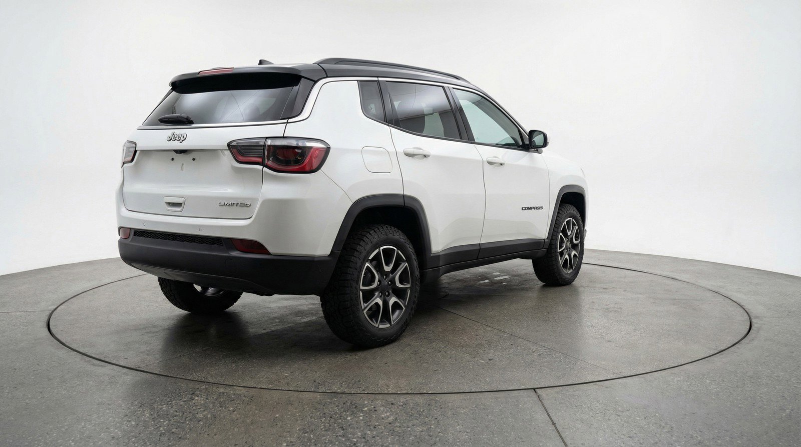 Used 2025 Jeep Compass Trailhawk AWD/4WD image 9