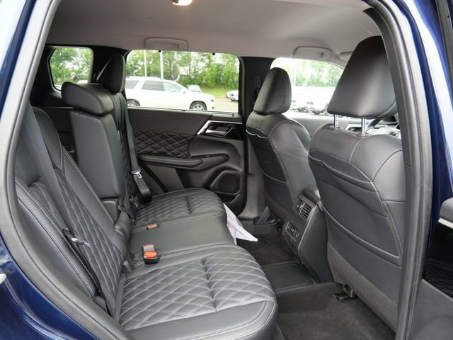 Used 2024 Mitsubishi Outlander SEL Black Edition AWD/4WD image 9
