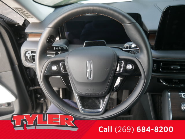 Used 2025 Lincoln Aviator Reserve w/ Equipment Group 201A AWD/4WD image 28