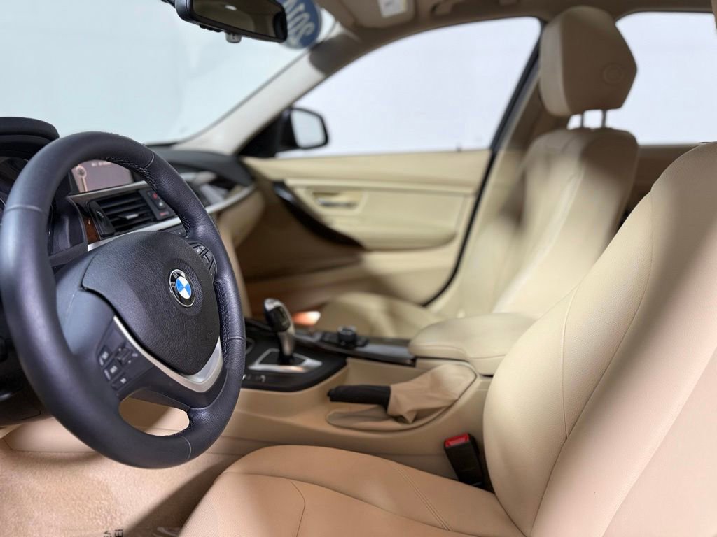 Used 2014 BMW 328i xDrive Sedan AWD/4WD image 19