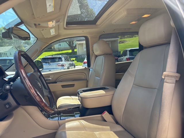 Used 2014 Cadillac Escalade ESV Premium AWD/4WD image 23